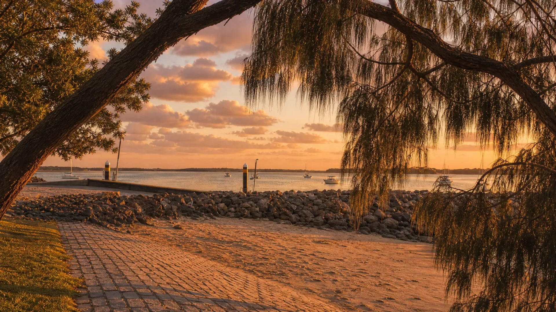 Hervey Bay Door 2 Door — Removals in Burrum Heads