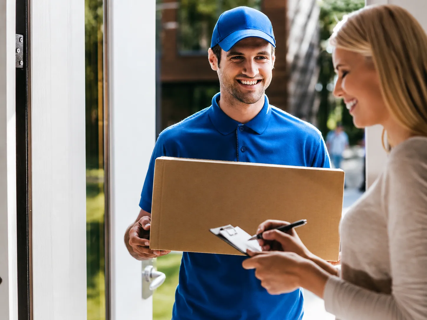 Door-to-Door Pick Up & Delivery — Hervey Bay Door 2 Door